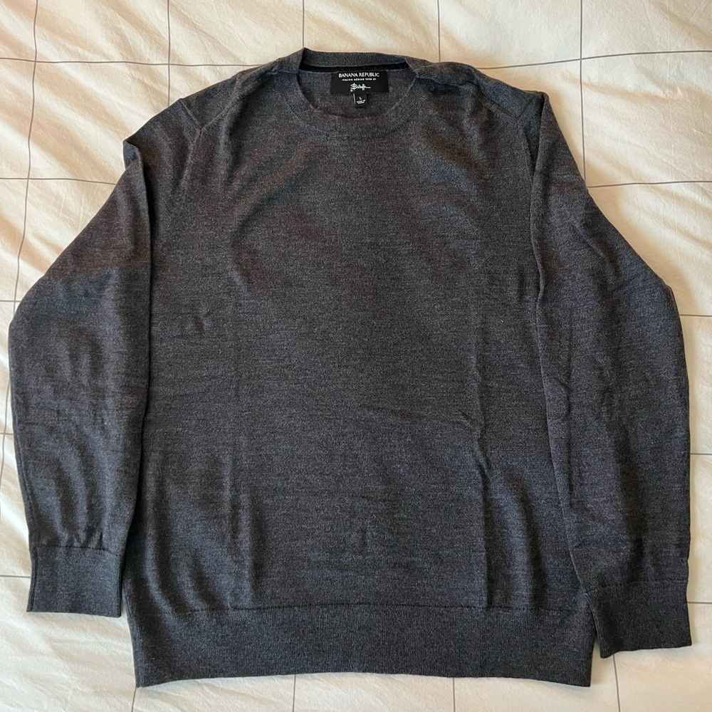 Banana Republic Italian Merino Crewneck Sweater (Size: L; Color: Charcoal Gray)